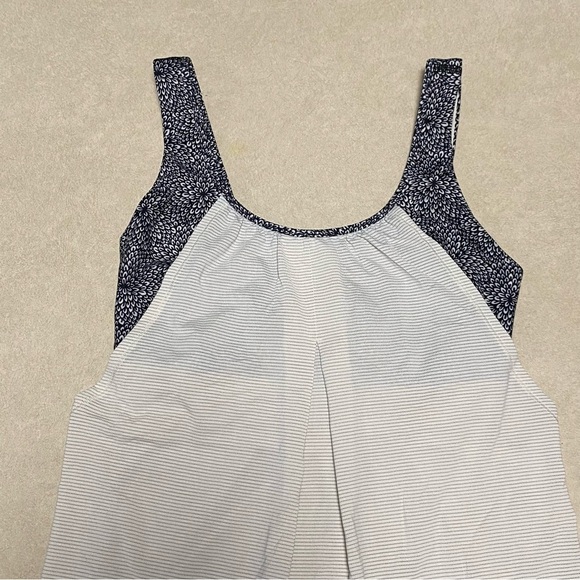 Lululemon Tank Top Women’s Size 6 Run Times Tank Top Heathered Ghost - Picture 2 of 11